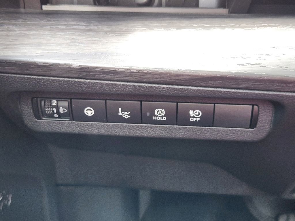 Used 2023 Nissan Ariya FWD image 19