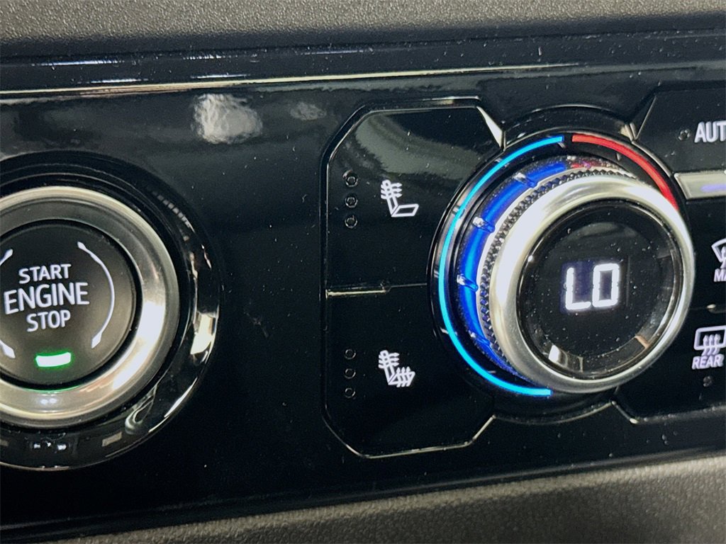 Used 2024 GMC Sierra 1500 Elevation image 18