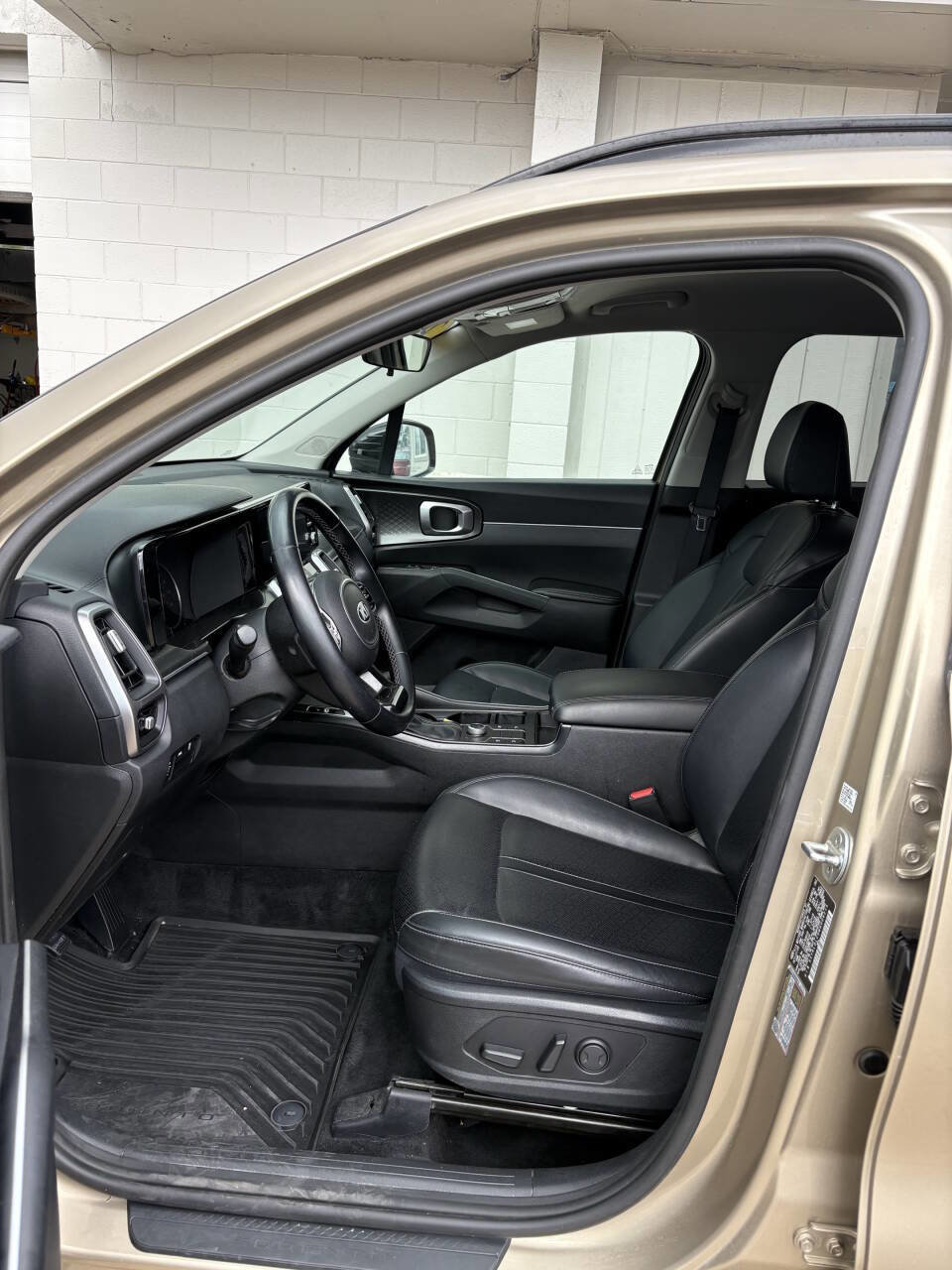 Used 2021 Kia Sorento S image 5