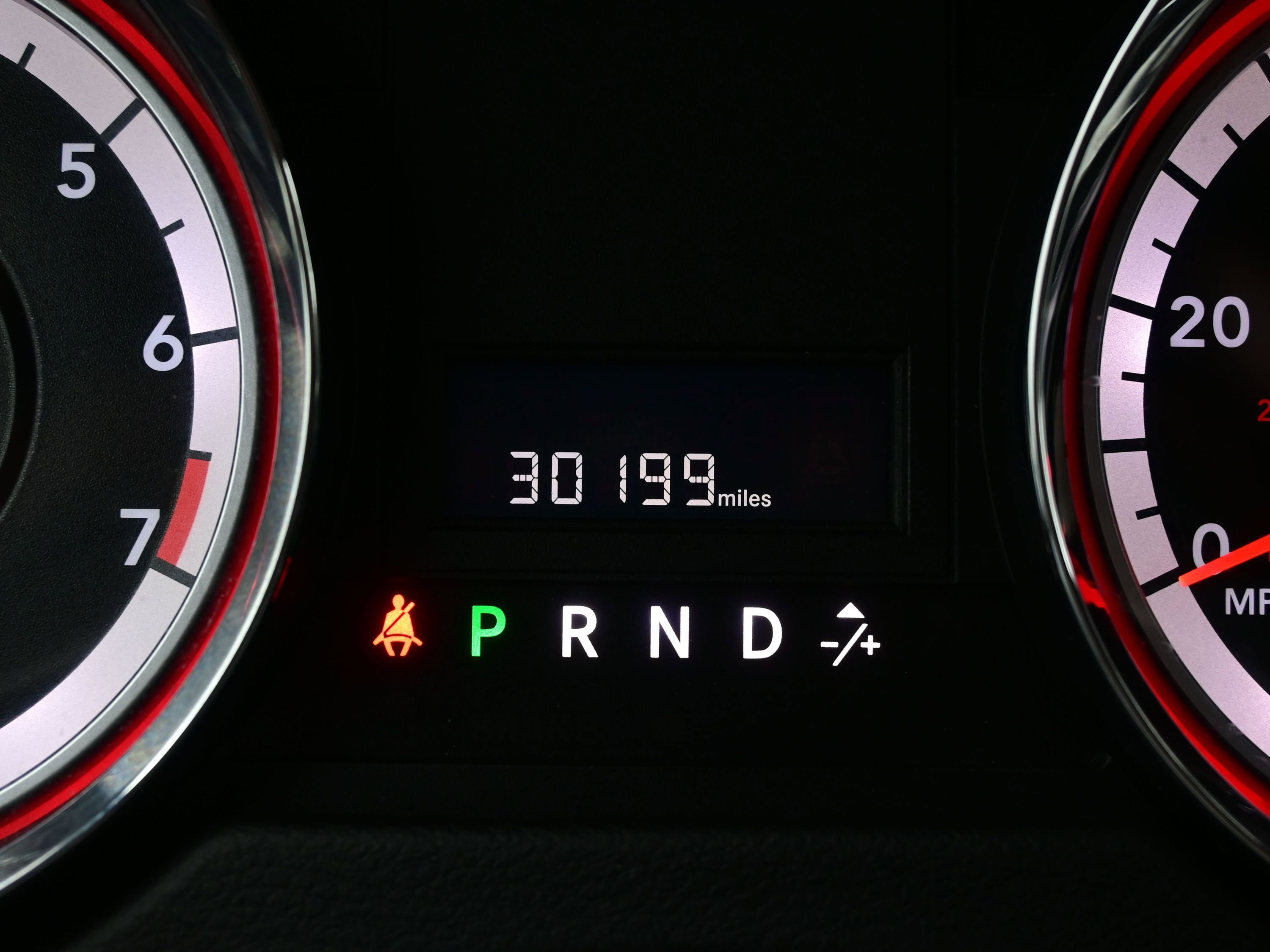 Used 2018 Dodge Grand Caravan SE w/ UConnect Hands-Free Group image 24