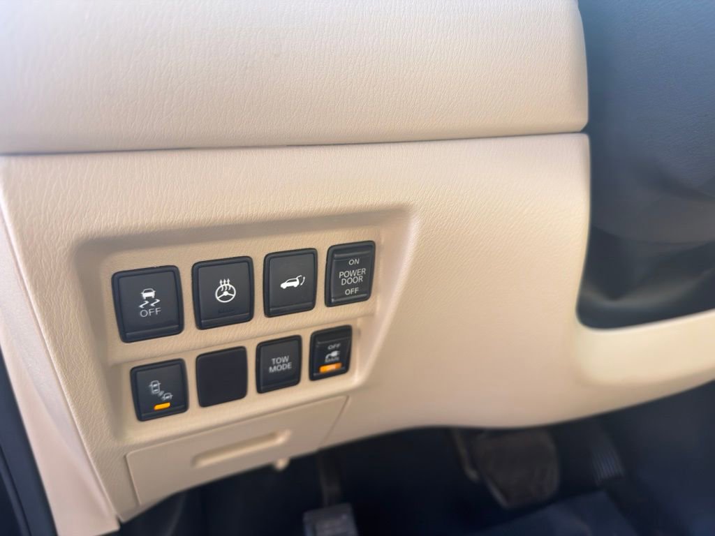 Used 2017 Nissan Pathfinder Platinum w/ Cargo Package image 13