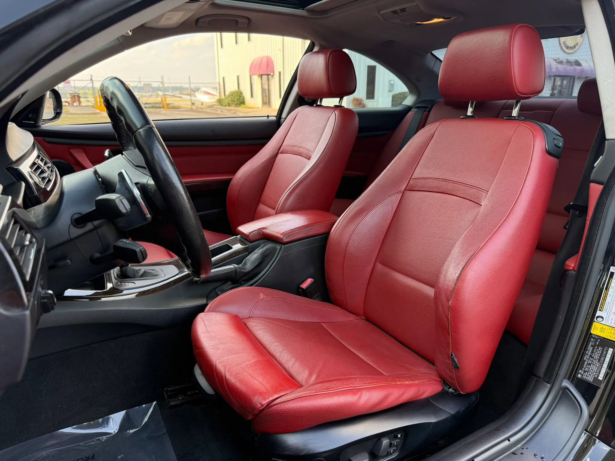 Used 2011 BMW 335i Coupe image 19