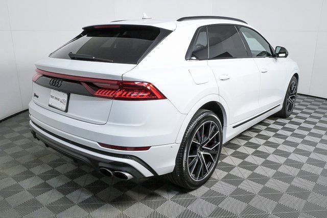 Used 2023 Audi SQ8 Prestige w/ Prestige Package image 3