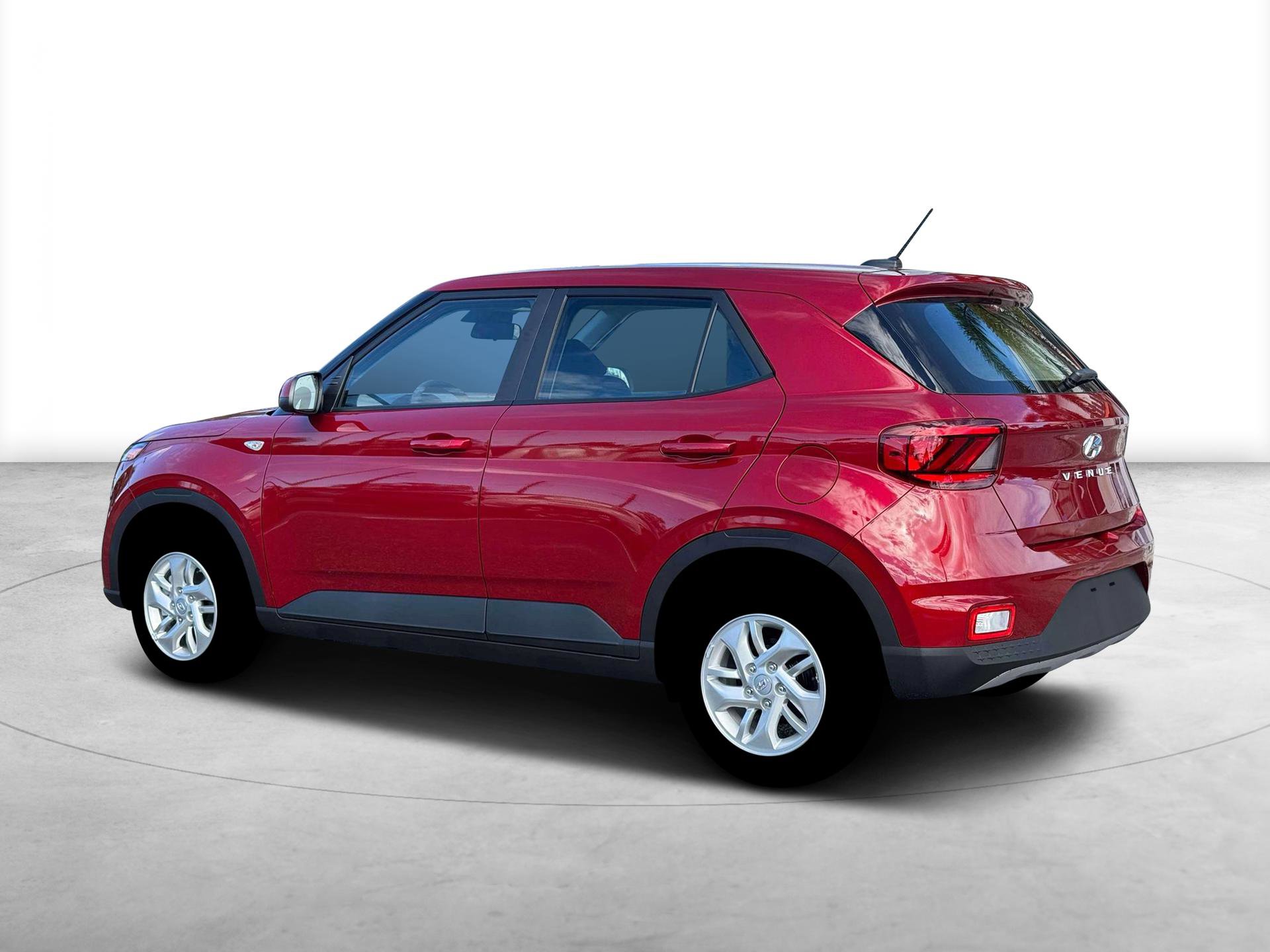 New 2026 Hyundai Venue SE FWD image 4