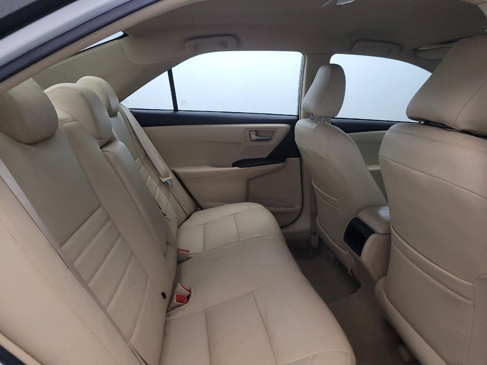 Used 2017 Toyota Camry LE FWD image 19