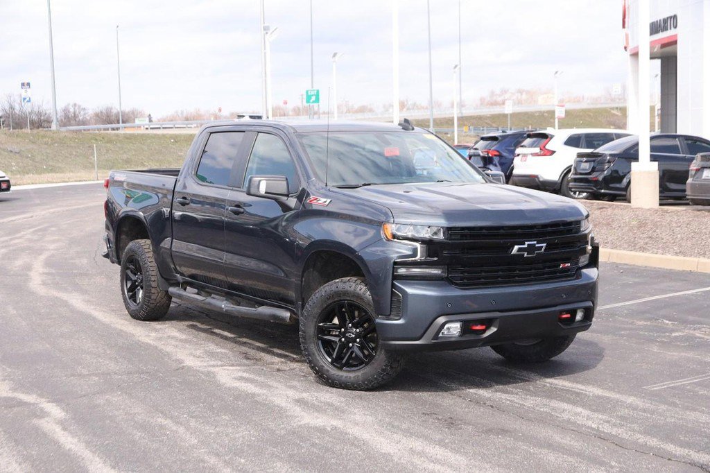 Used 2022 Chevrolet Silverado 1500 LT Trail Boss w/ LT Trail Boss Premium Package image 2