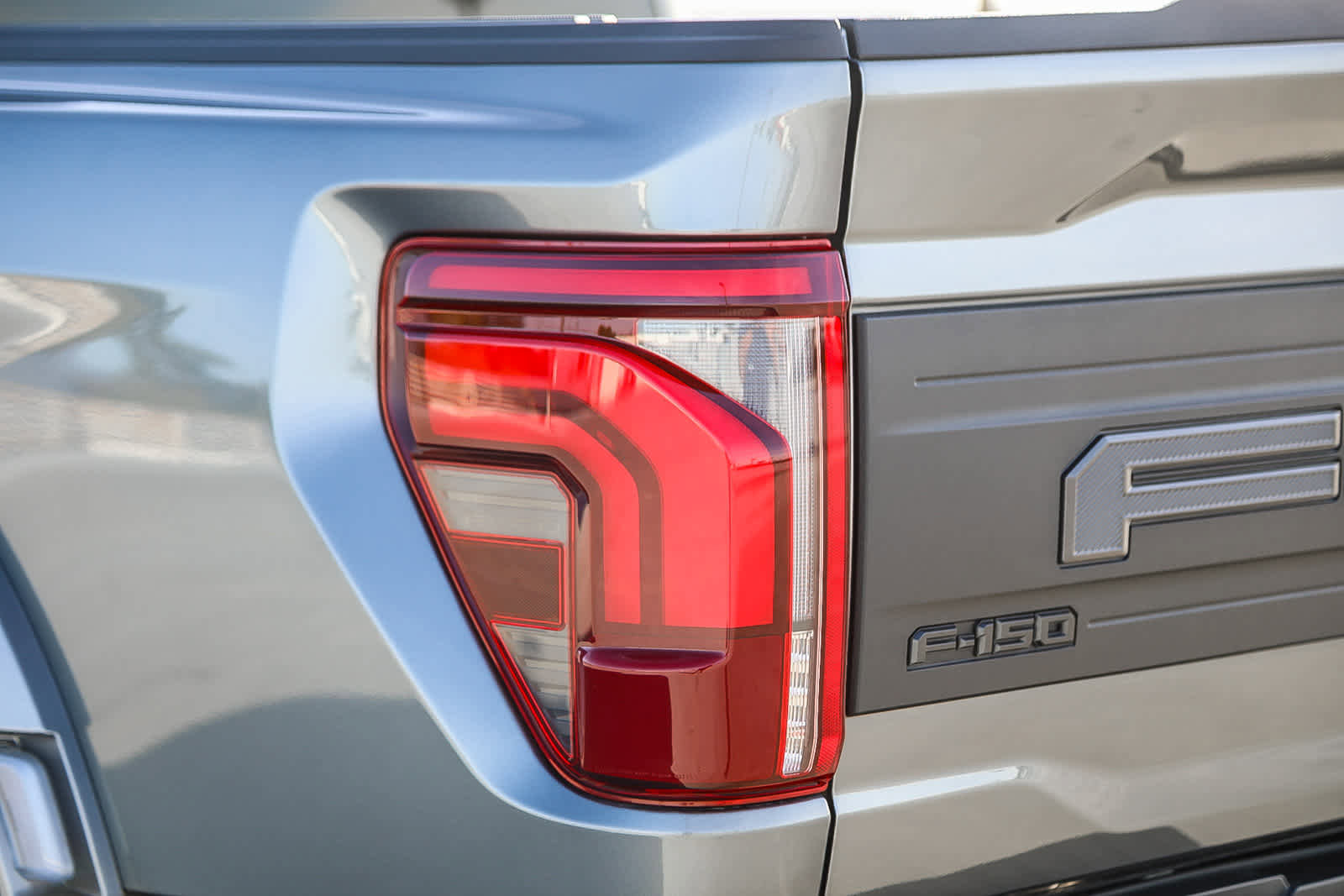 Used 2025 Ford F150 Raptor image 9