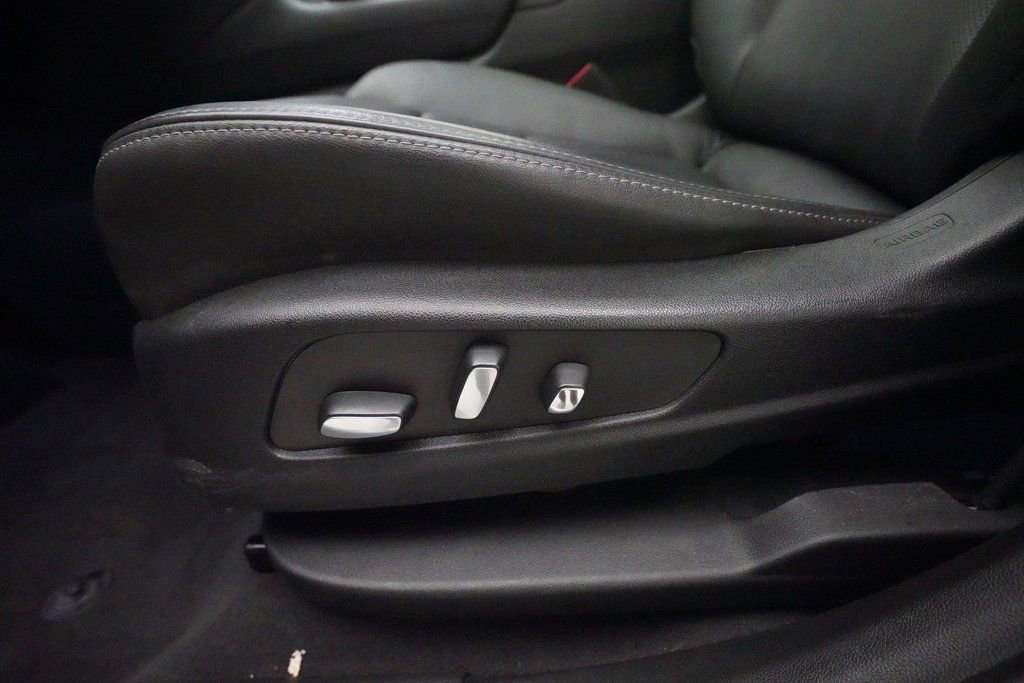 Used 2024 Cadillac XT6 Premium Luxury w/ LPO, Floor Liner Package image 29
