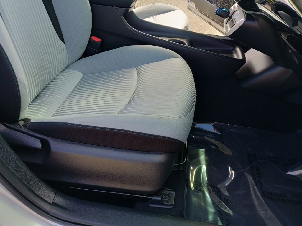 Used 2018 Toyota Prius Two FWD image 22