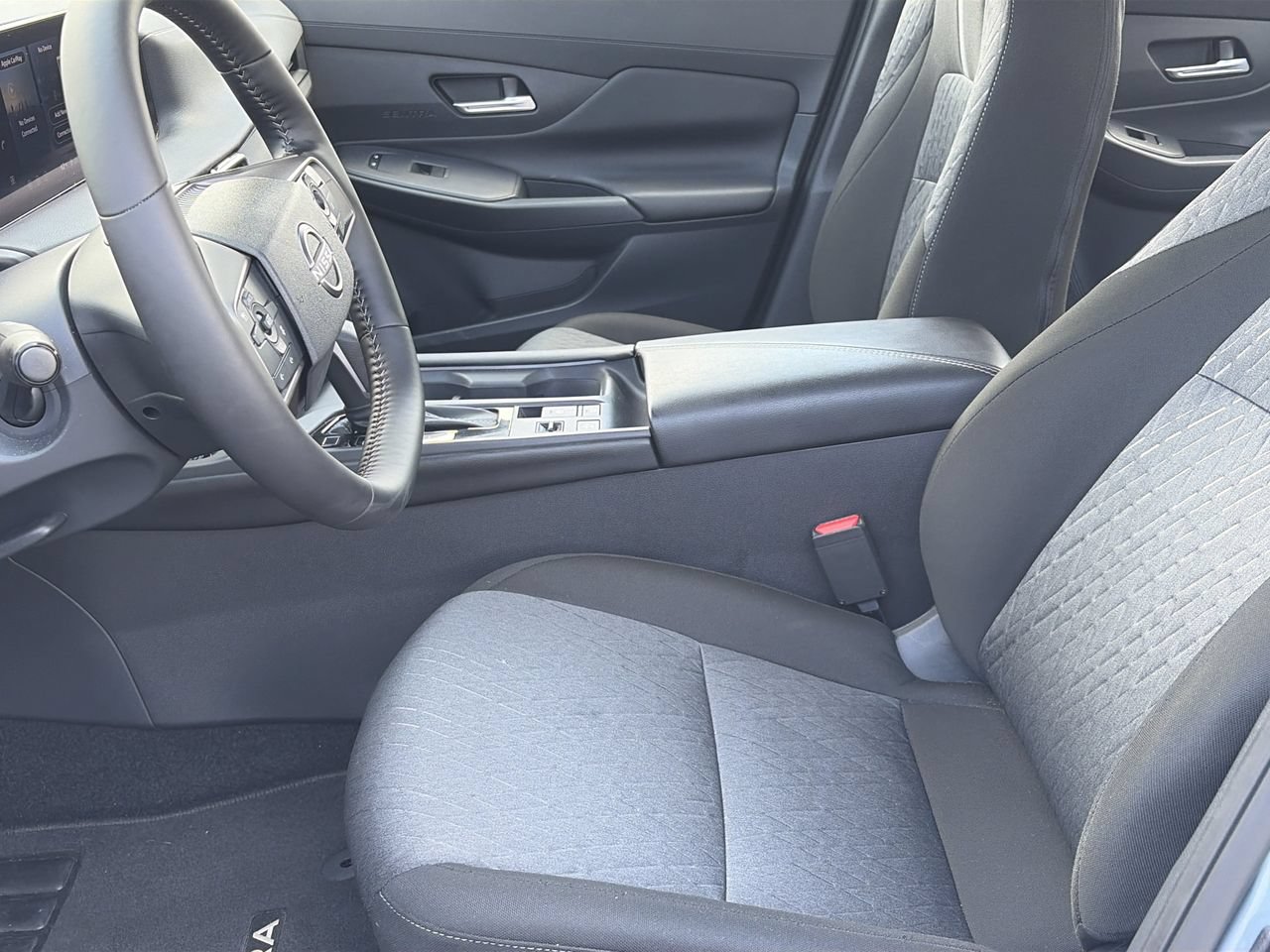 Used 2026 Nissan Sentra SV w/ SV Convenience Package FWD image 25