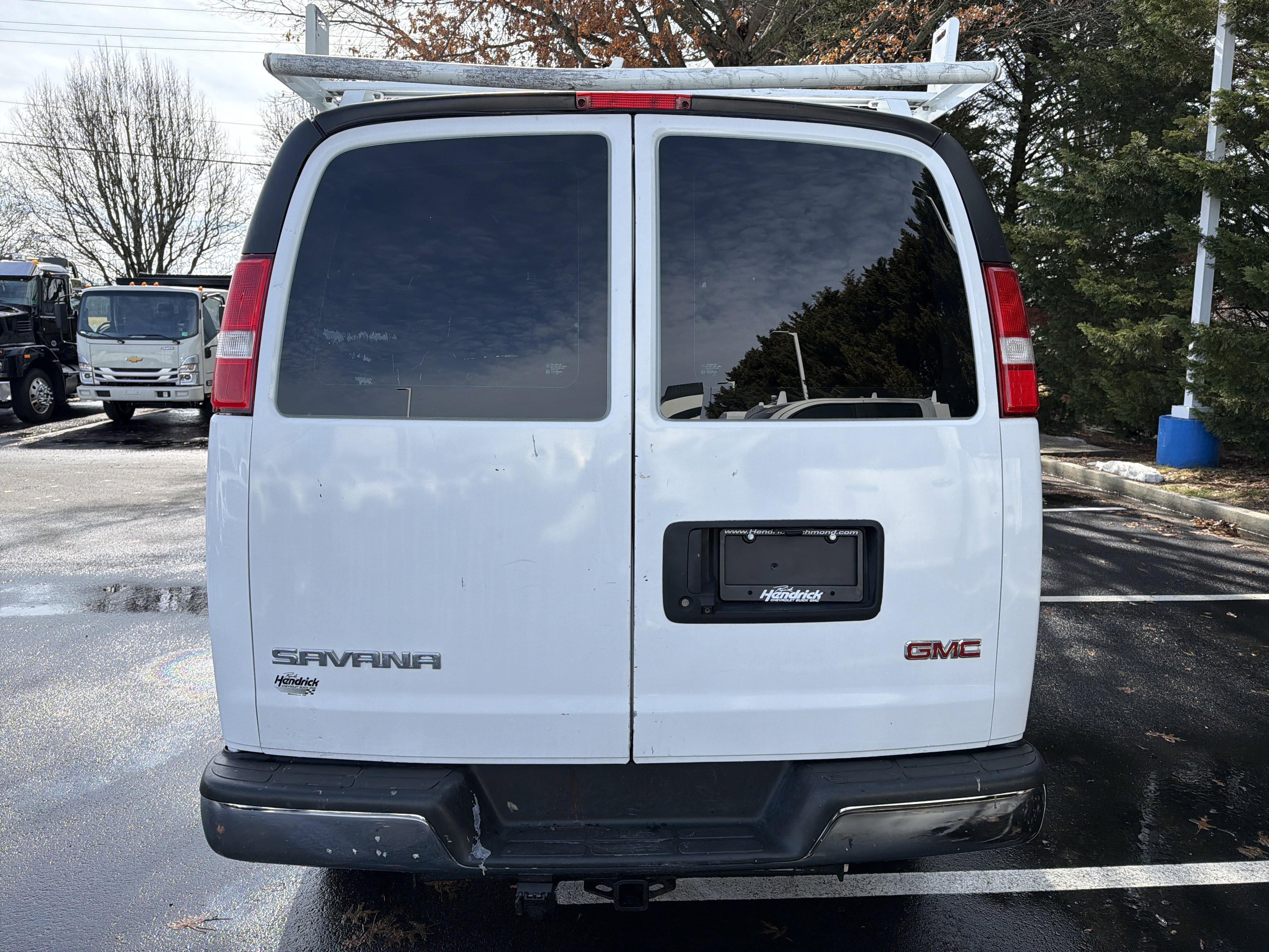 Used 2021 GMC Savana 2500 w/ Driver Convenience Package image 9