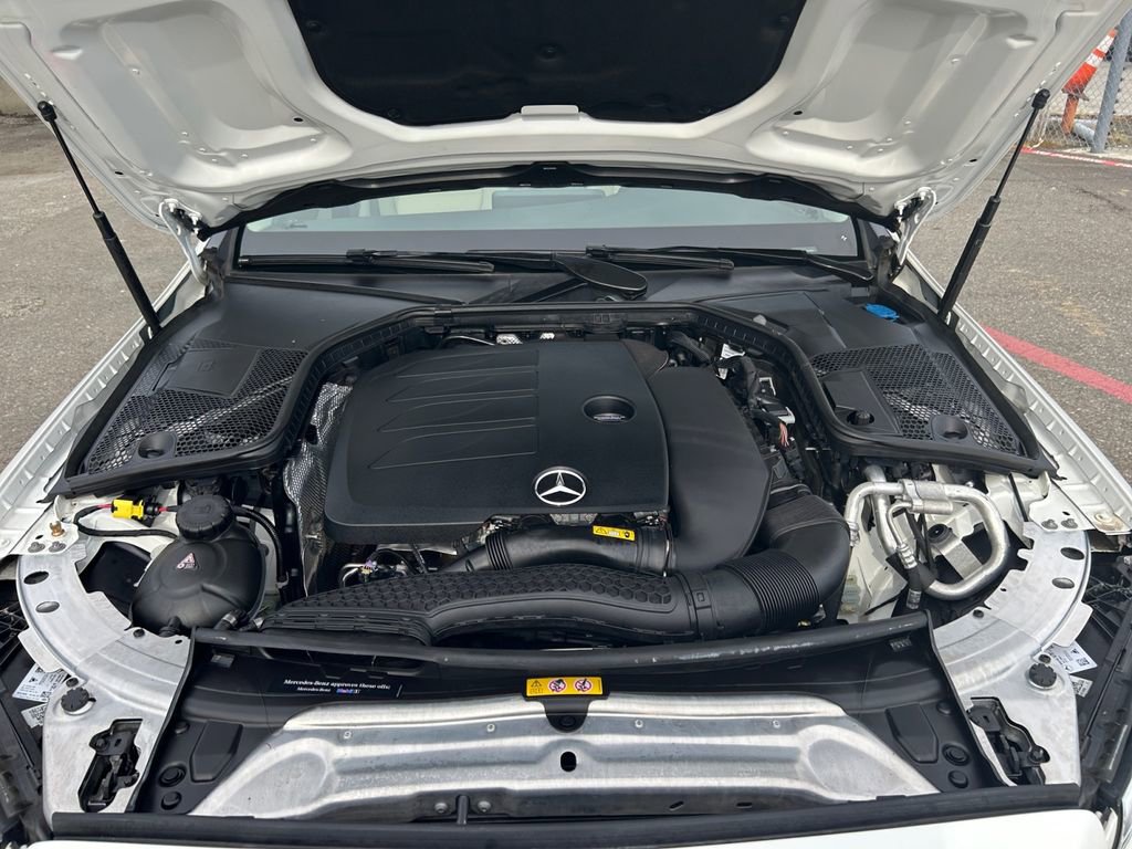 Used 2019 Mercedes-Benz C 300 4MATIC Sedan image 29