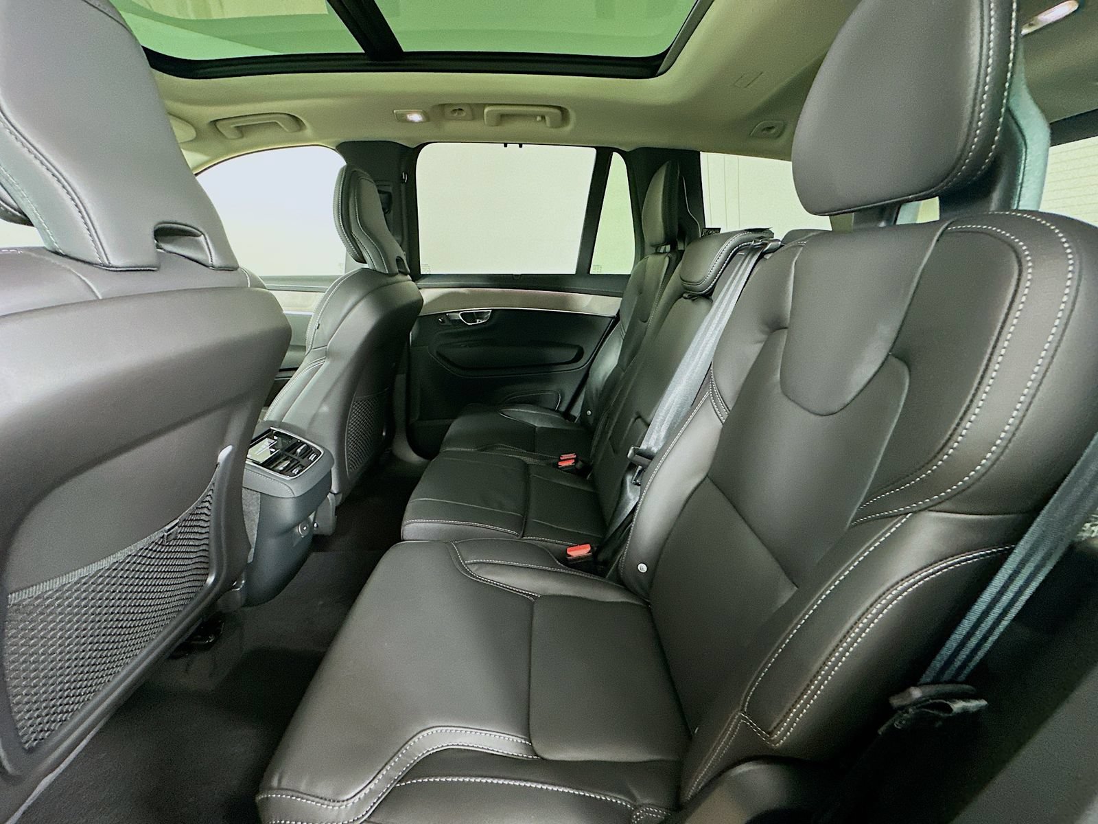 New 2026 Volvo XC90 B6 Ultra w/ Protection Package Premier AWD/4WD image 37