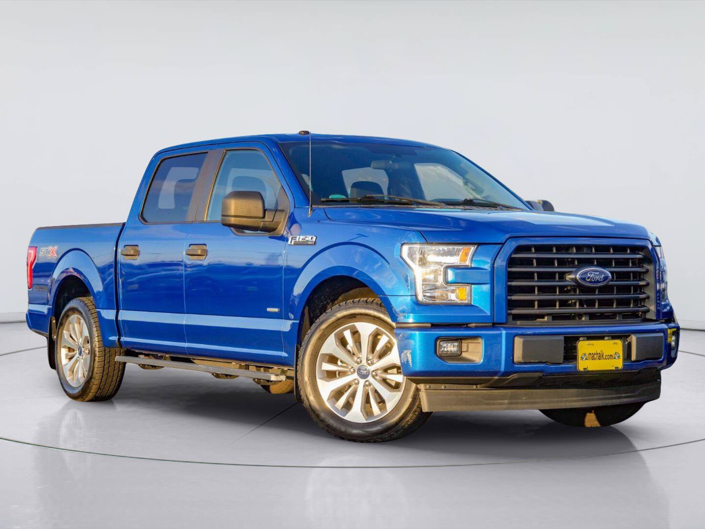 Used 2017 Ford F150 XL w/ Equipment Group 101A Mid RWD image 1