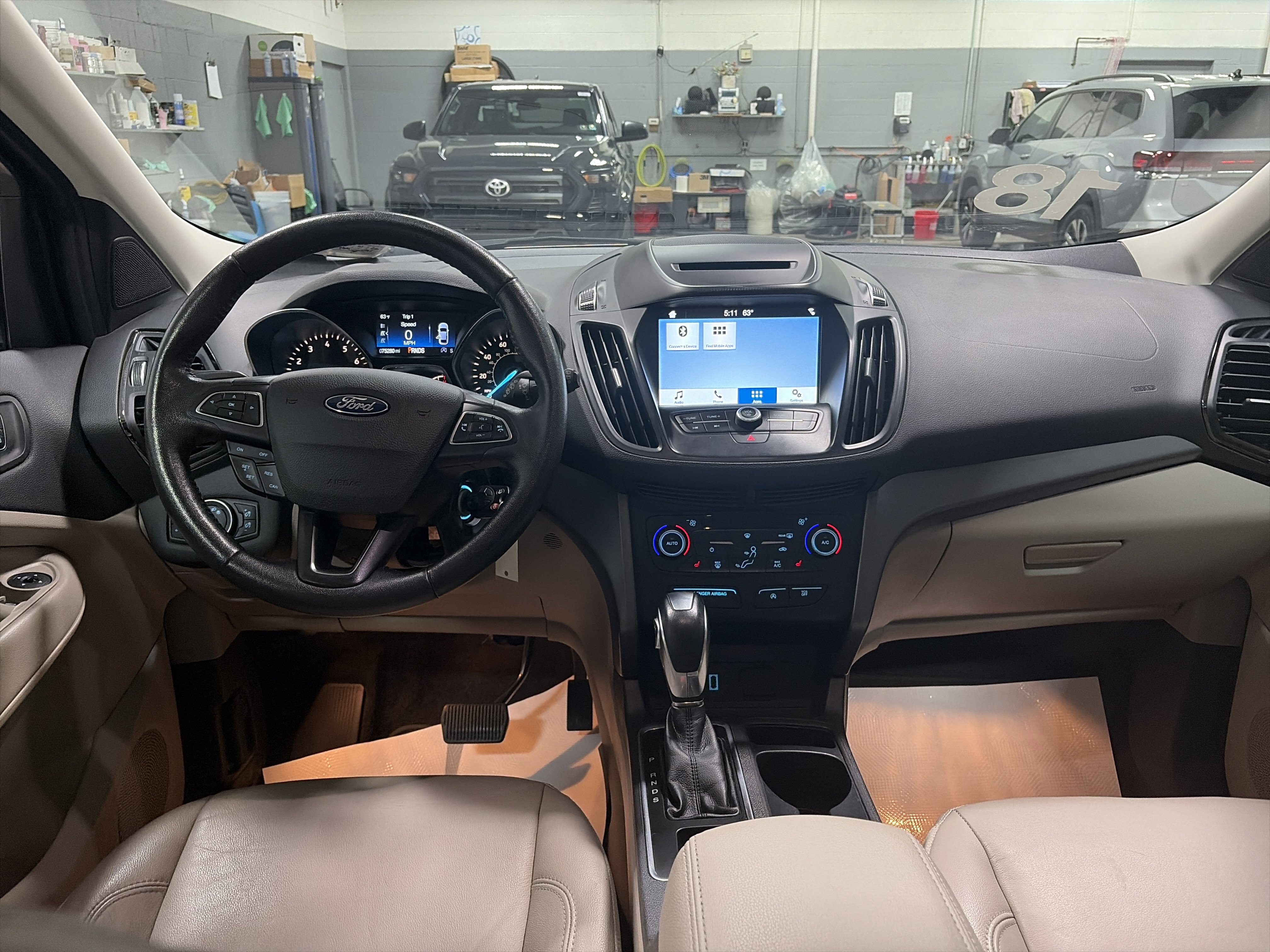 Used 2018 Ford Escape SEL image 24