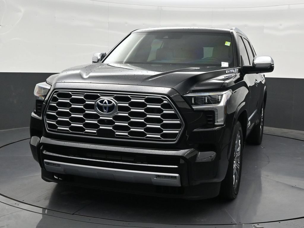 Used 2024 Toyota Sequoia Capstone AWD/4WD image 9