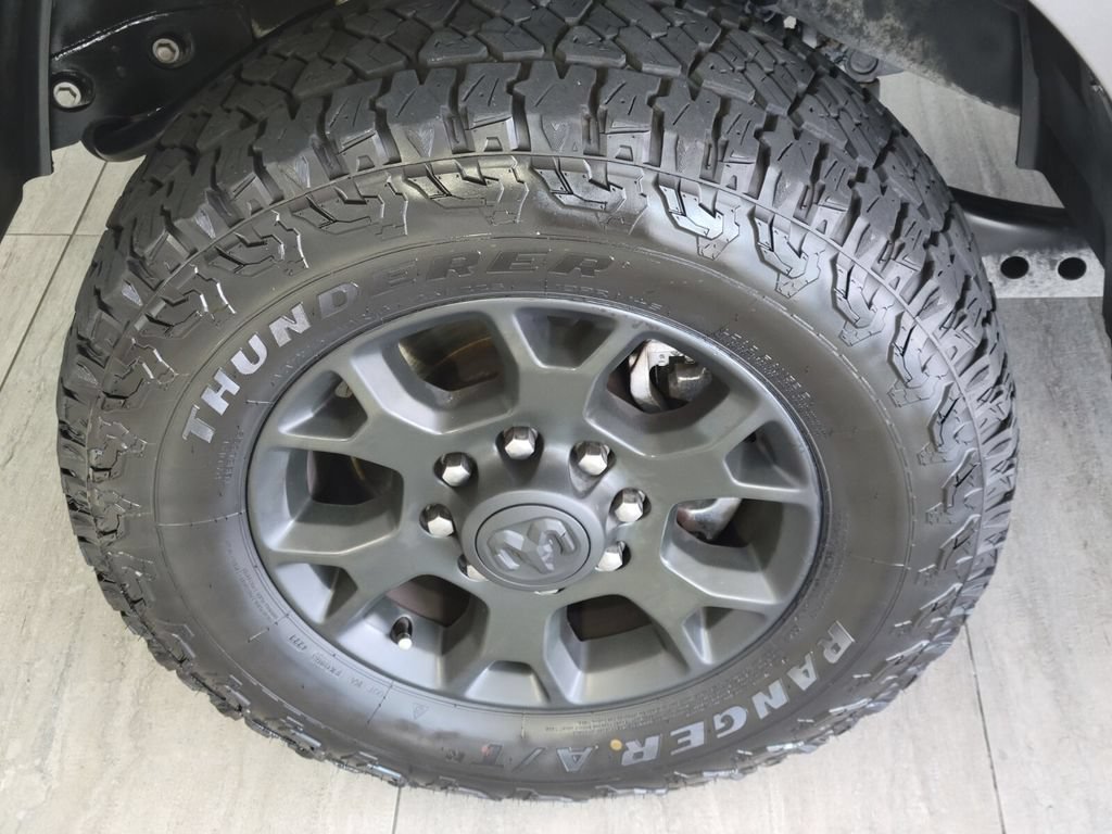 Used 2021 RAM 2500 Laramie AWD/4WD image 9