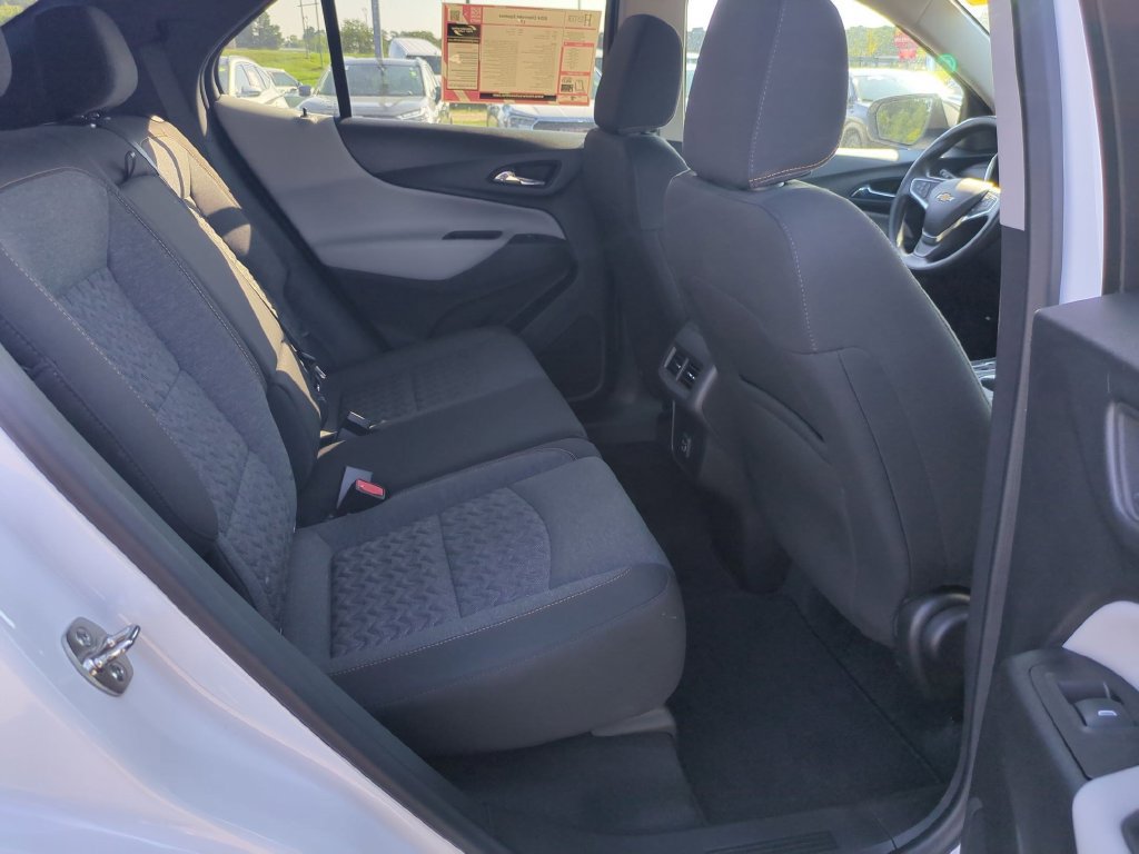 Used 2024 Chevrolet Equinox LT FWD image 33