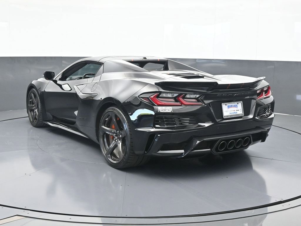 Used 2025 Chevrolet Corvette Z06 image 4