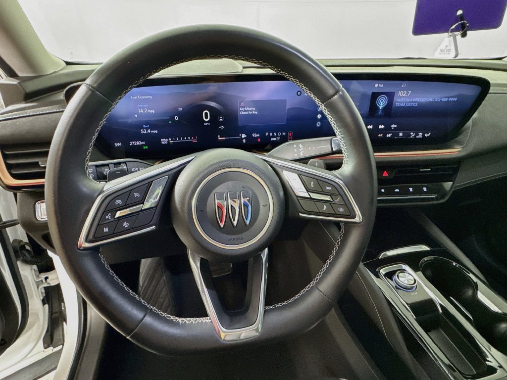 Used 2025 Buick Envision Sport Touring AWD/4WD image 11