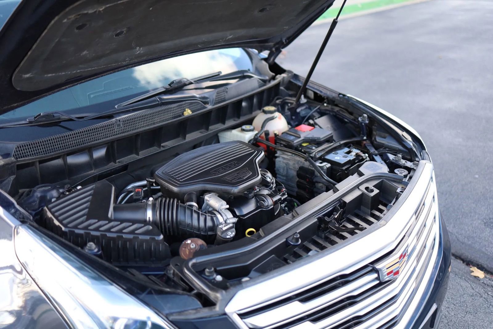 Used 2017 Cadillac XT5 Luxury w/ Driver Awareness Package AWD/4WD image 56