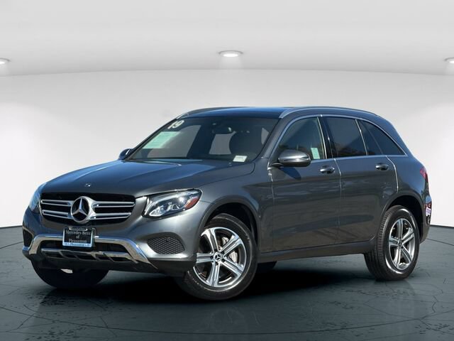 Used 2019 Mercedes-Benz GLC 350e 4MATIC image 2