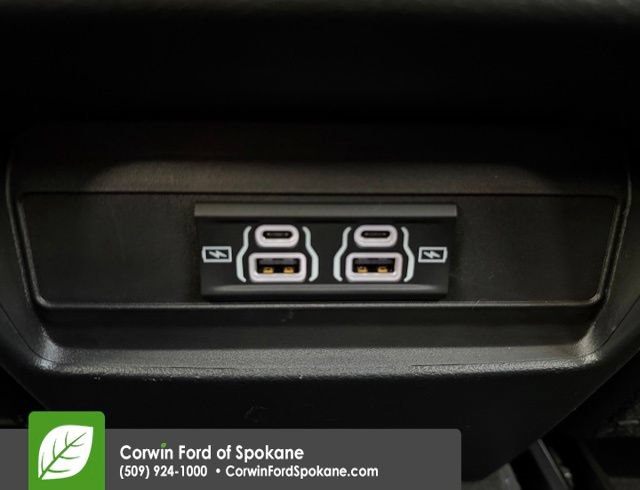 Used 2024 Jeep Grand Cherokee Laredo w/ Trailer Tow Package AWD/4WD image 13