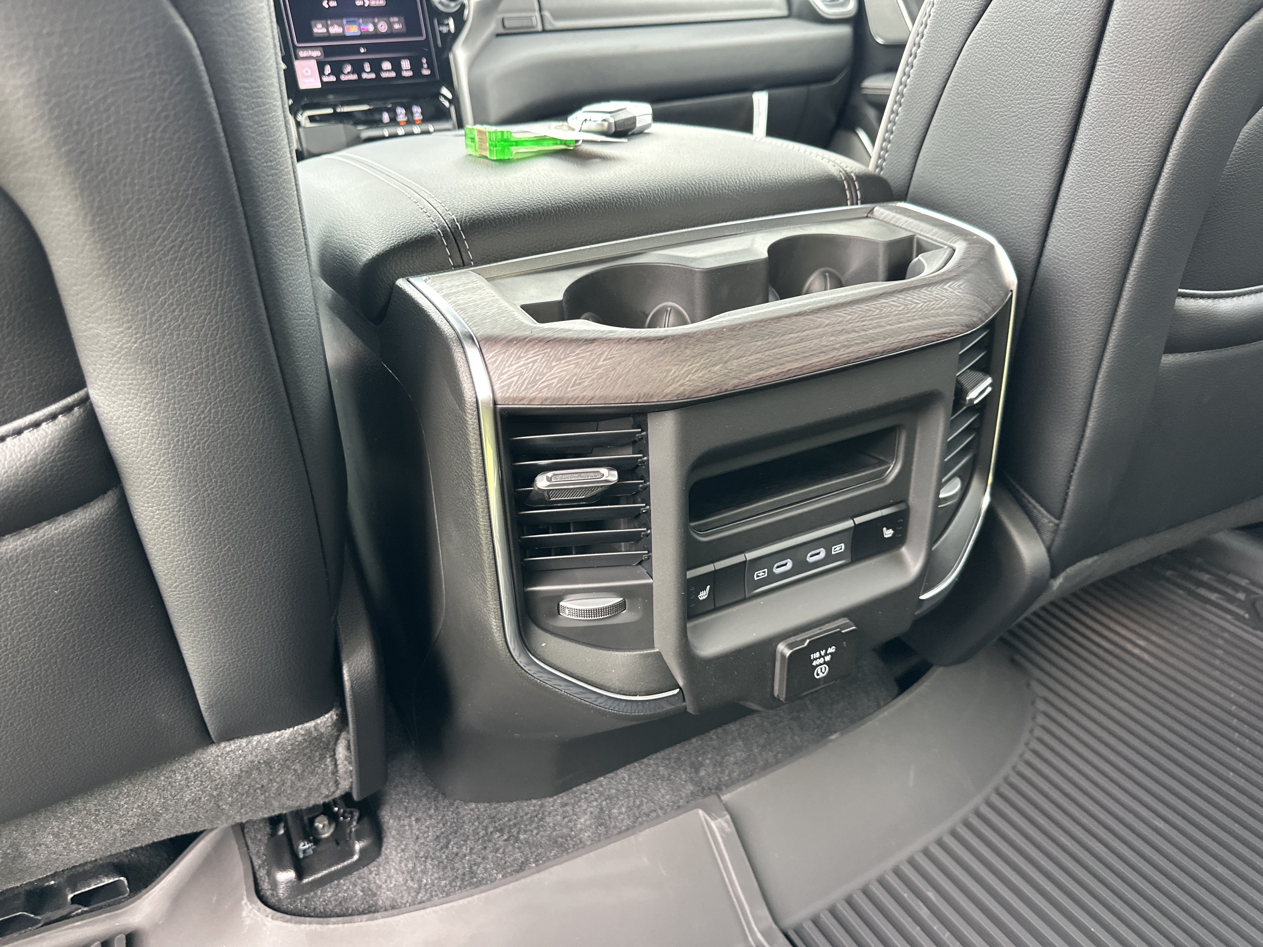 New 2027 RAM 1500 Laramie AWD/4WD image 34