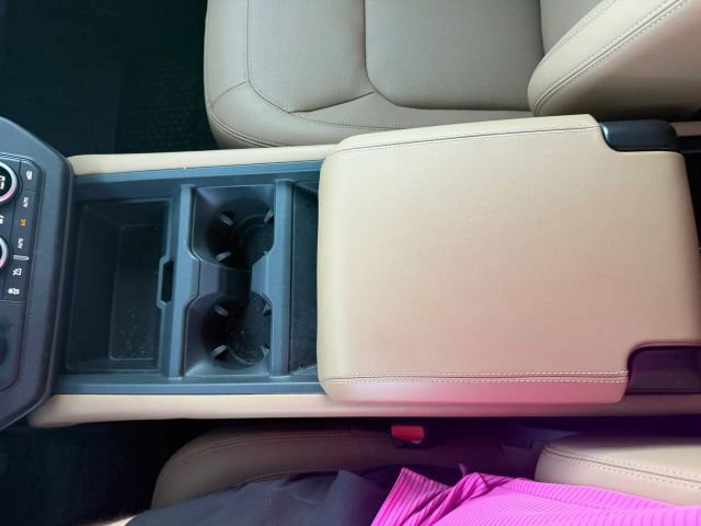 Used 2025 Land Rover Defender 110 X-Dynamic SE image 14