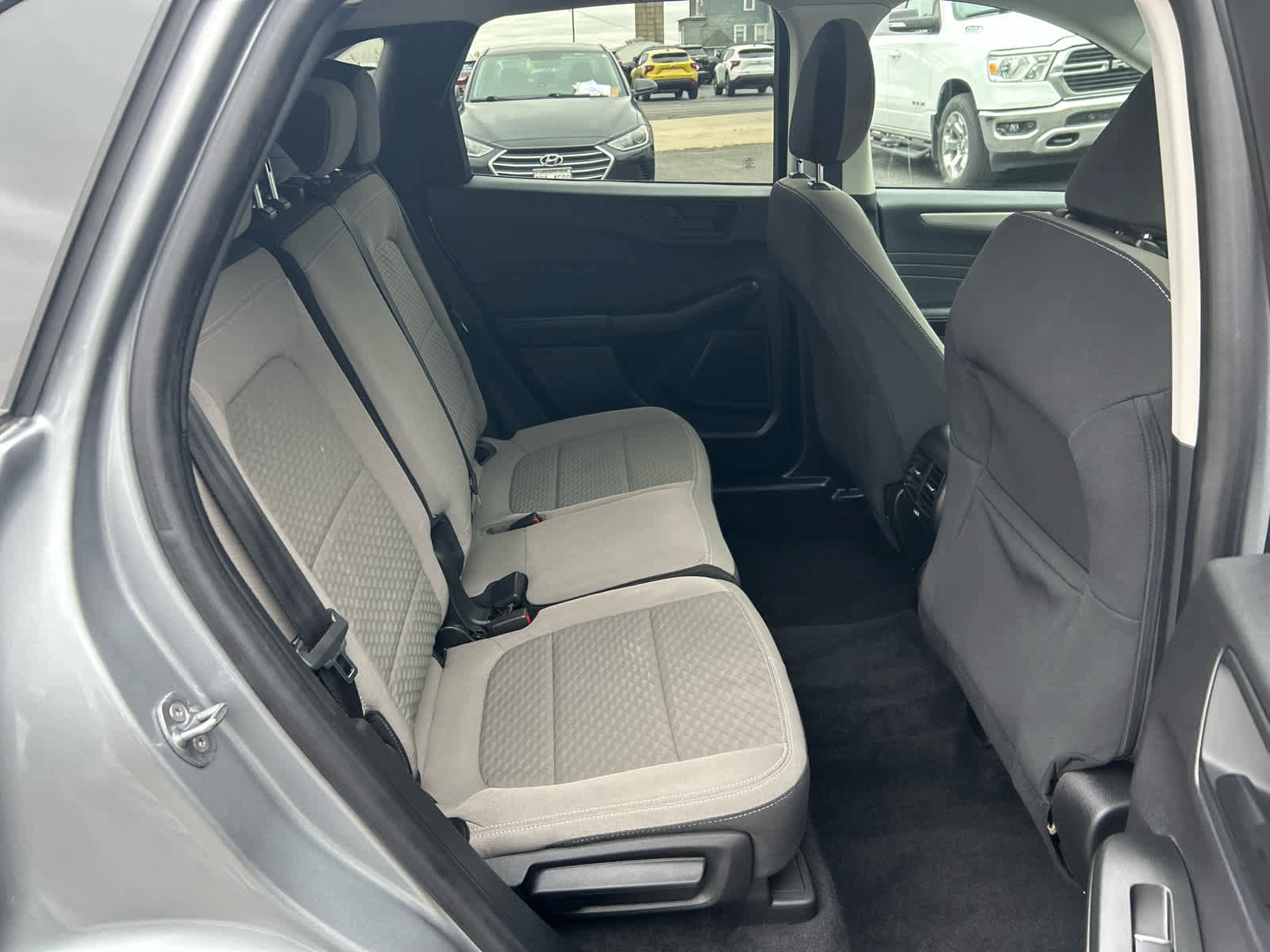 Used 2022 Ford Escape SE w/ Cold Weather Package image 25