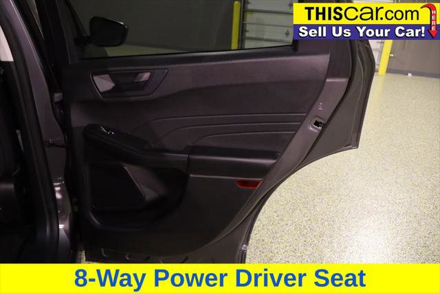 Used 2022 Ford Escape SE w/ SE Sport Appearance Package image 25