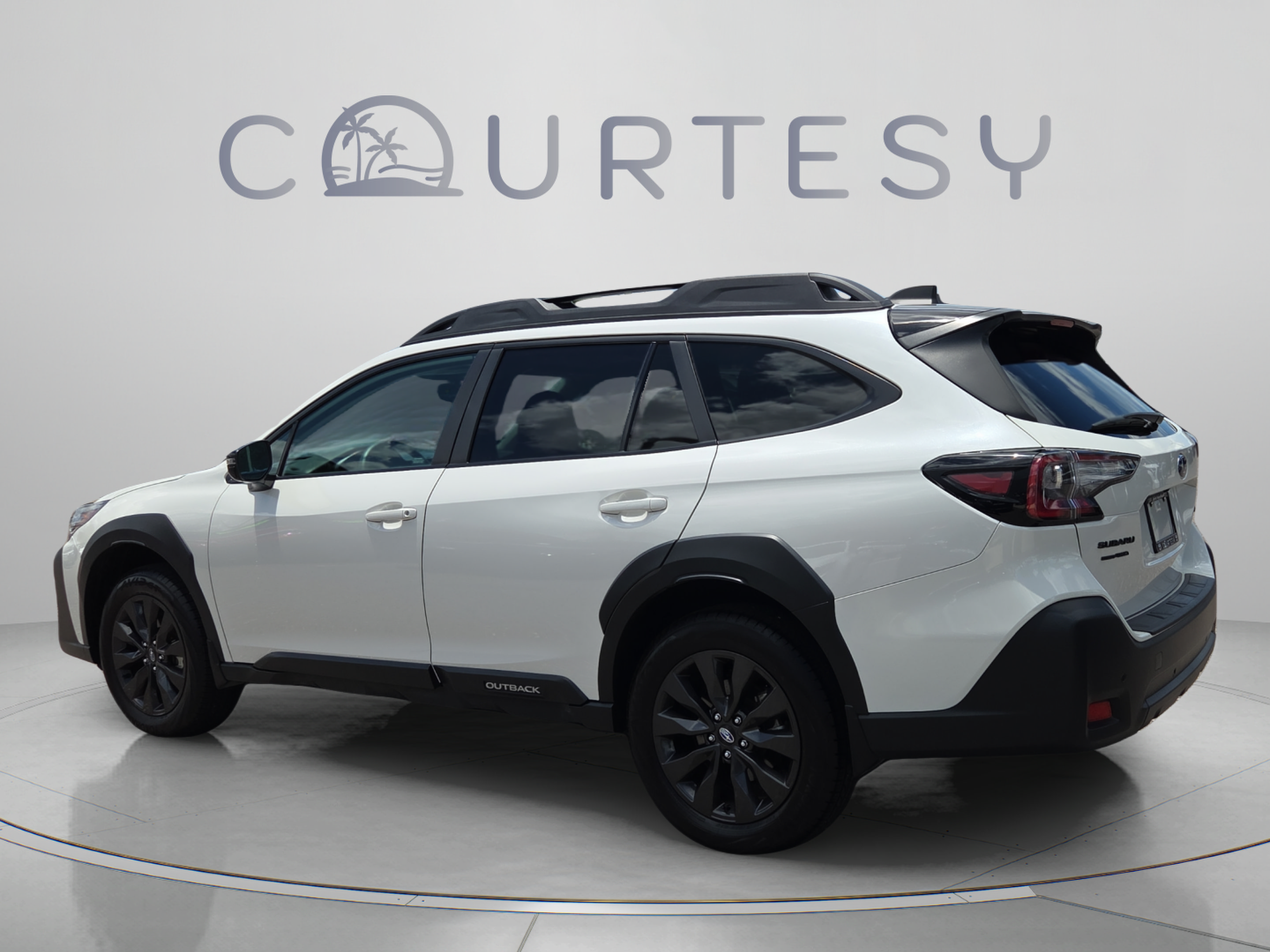 Used 2025 Subaru Outback Onyx Edition w/ Popular Package #2 AWD/4WD image 3