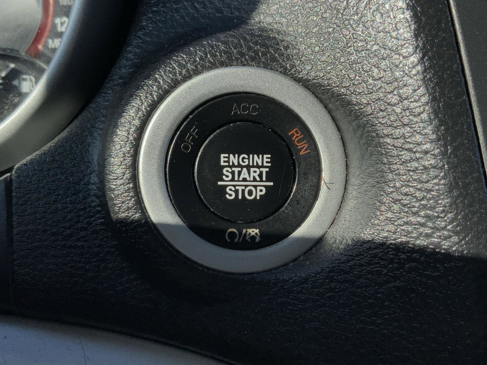 Used 2020 Dodge Journey SE w/ SE Popular Equipment Group image 31