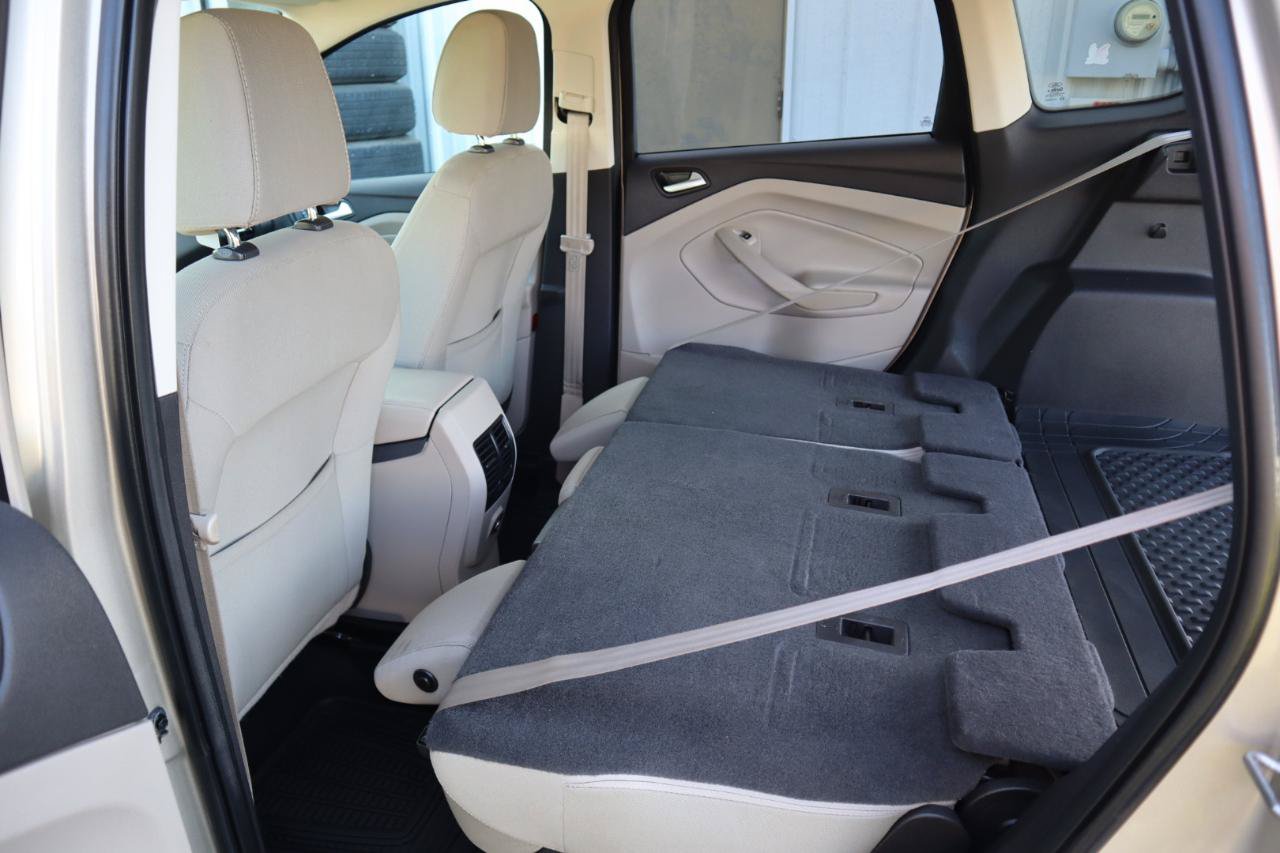 Used 2017 Ford Escape SE FWD image 42