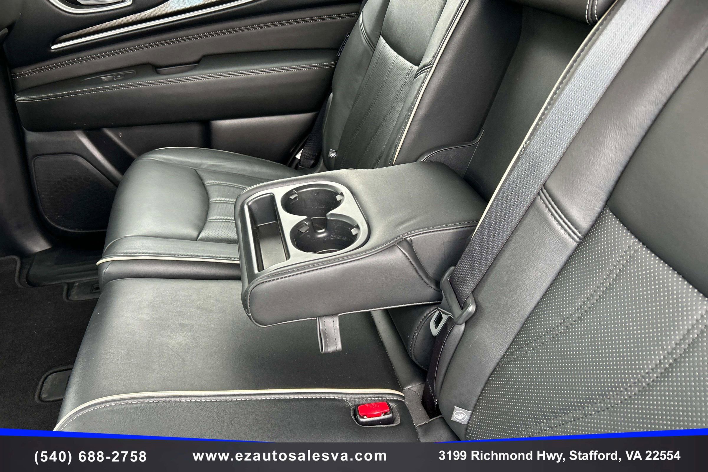 Used 2019 INFINITI QX60 Luxe w/ Essential Package image 25