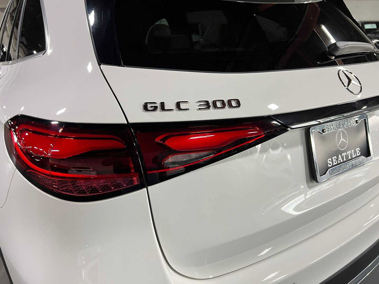 Used 2026 Mercedes-Benz GLC 300 4MATIC image 14