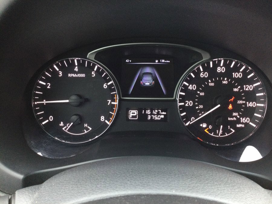 Used 2015 Nissan Altima 2.5 SV w/ Convenience Package FWD image 10