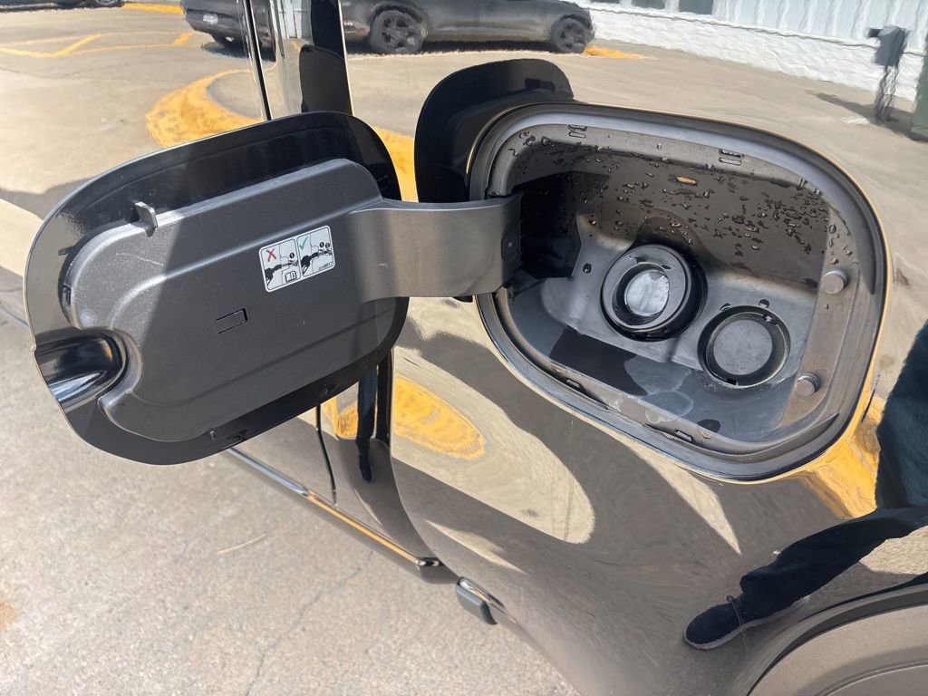 Used 2023 GMC Sierra 1500 Pro w/ Graphite Edition image 11