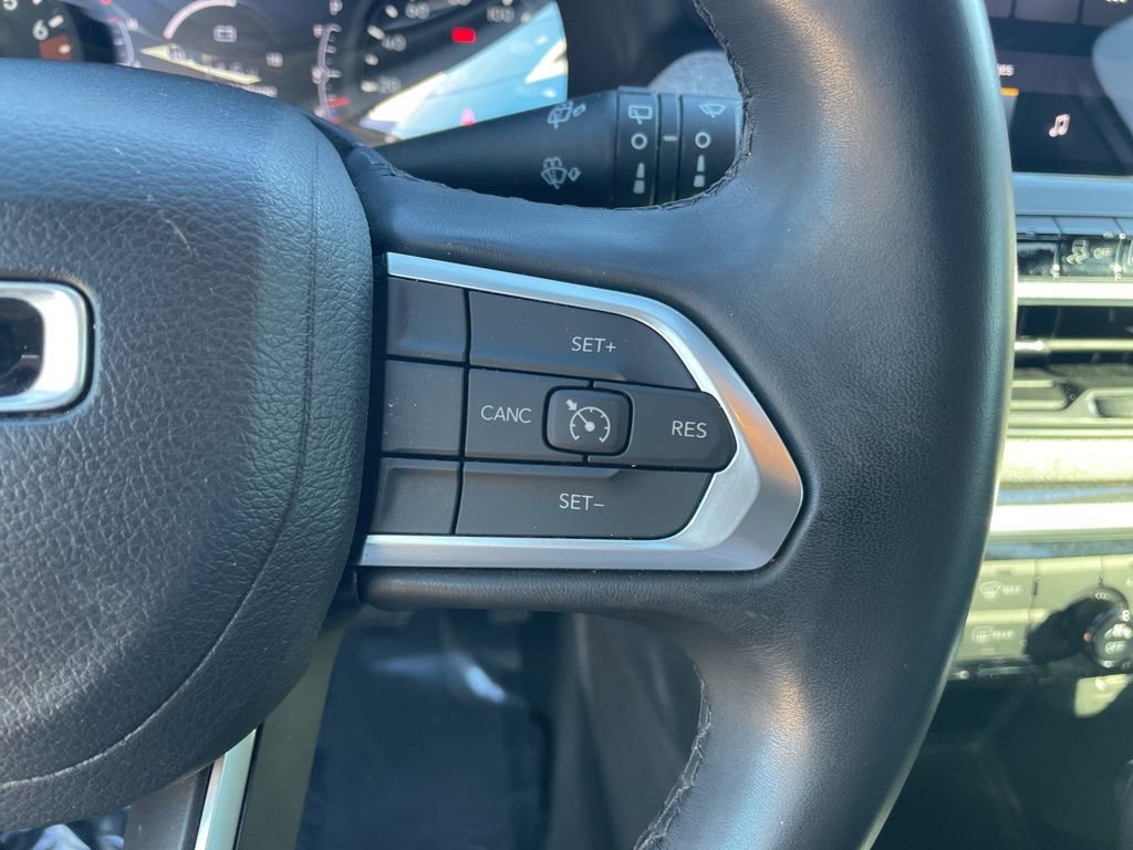 Used 2022 Jeep Compass Latitude image 14