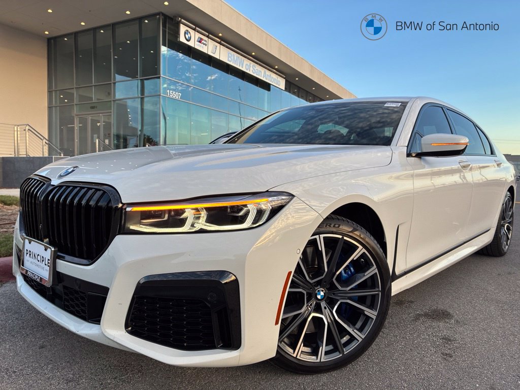Used 2022 BMW 750i xDrive w/ Luxury Rear Seating Package AWD/4WD image 1