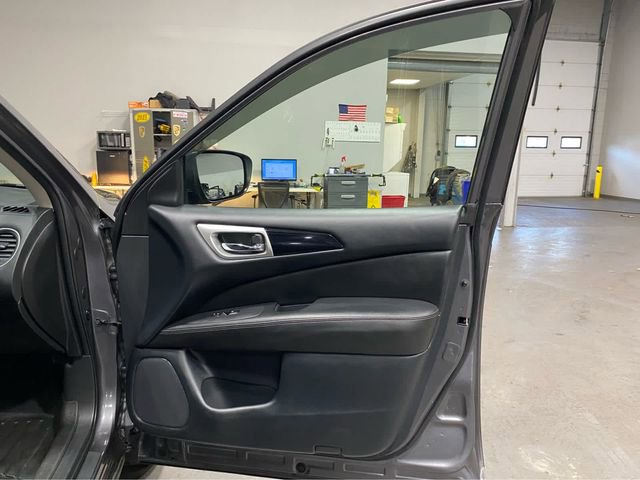 Certified 2018 Nissan Pathfinder SV AWD/4WD image 29