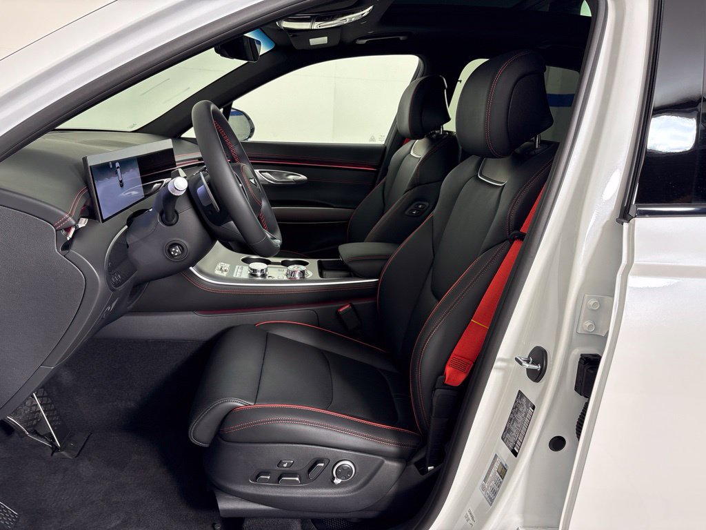New 2027 Genesis GV70 2.5T Sport Prestige AWD/4WD image 15