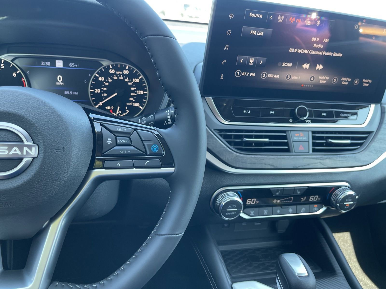 New 2025 Nissan Altima 2.5 SV w/ SV Premium Package image 30