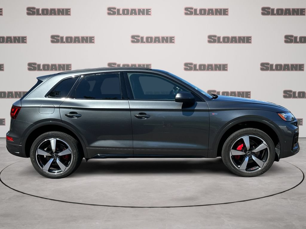 Used 2024 Audi Q5 2.0T Prestige w/ Prestige Package AWD/4WD image 6