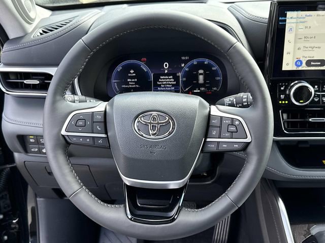 Used 2026 Toyota Highlander Platinum AWD/4WD image 19