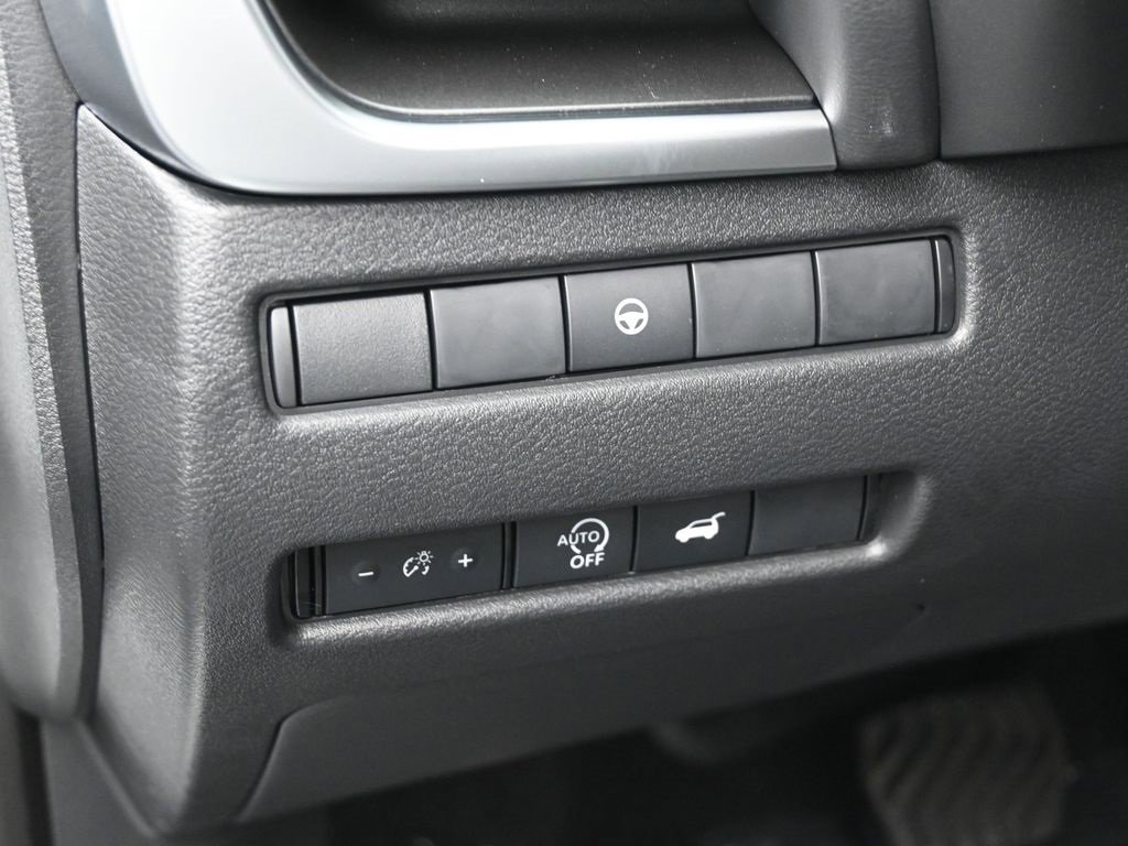 New 2026 Nissan Rogue SV image 14