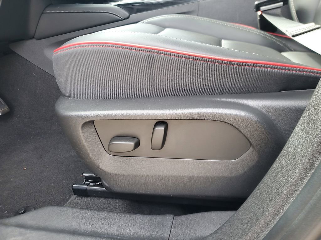 Used 2023 Buick Envision Essence w/ Sport Touring Package image 15