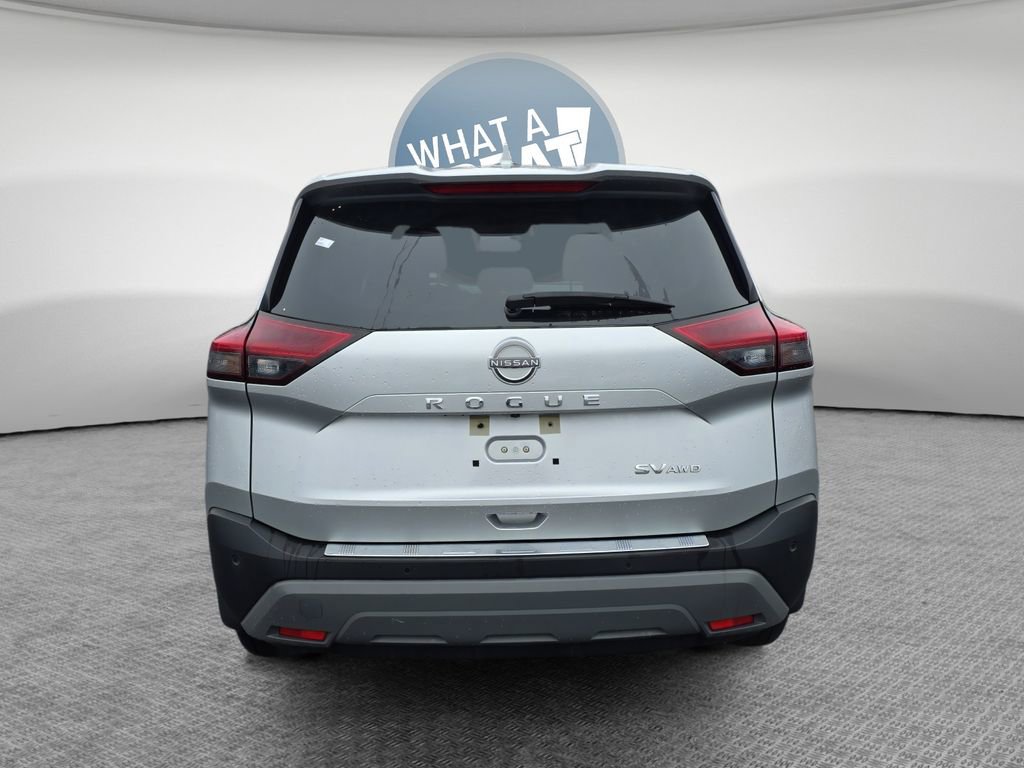 Used 2023 Nissan Rogue SV image 5
