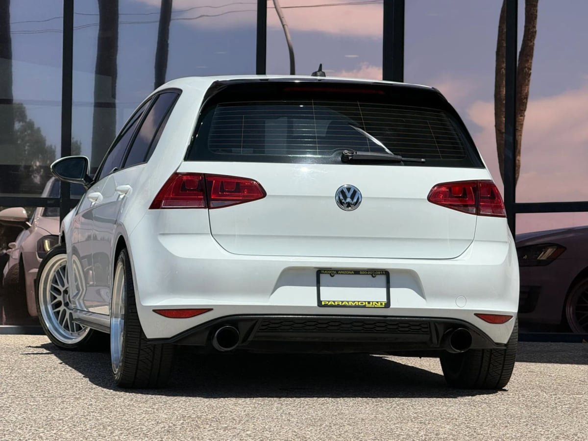 Used 2016 Volkswagen GTI SE w/ Lighting Package (SEL) FWD image 8