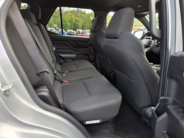 Used 2025 Toyota 4Runner SR5 AWD/4WD image 19